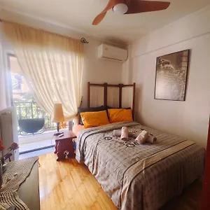 https://private-room-in-a-residence-flat.hotels-of-thessaloniki.com
